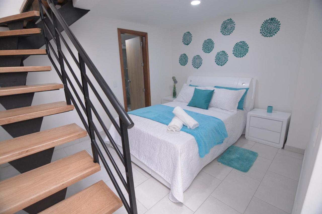 Apartamentos Amoblados Laureles Estadio Medellin Casa Margarita ภายนอก รูปภาพ